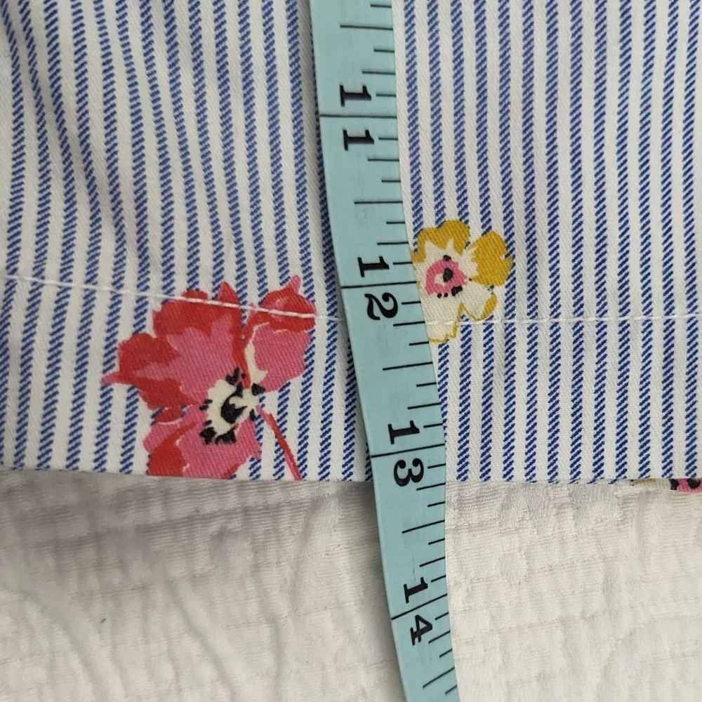 Old Navy Pinstripe‎ With Floral Shorts Blue/White/Red Women's 12